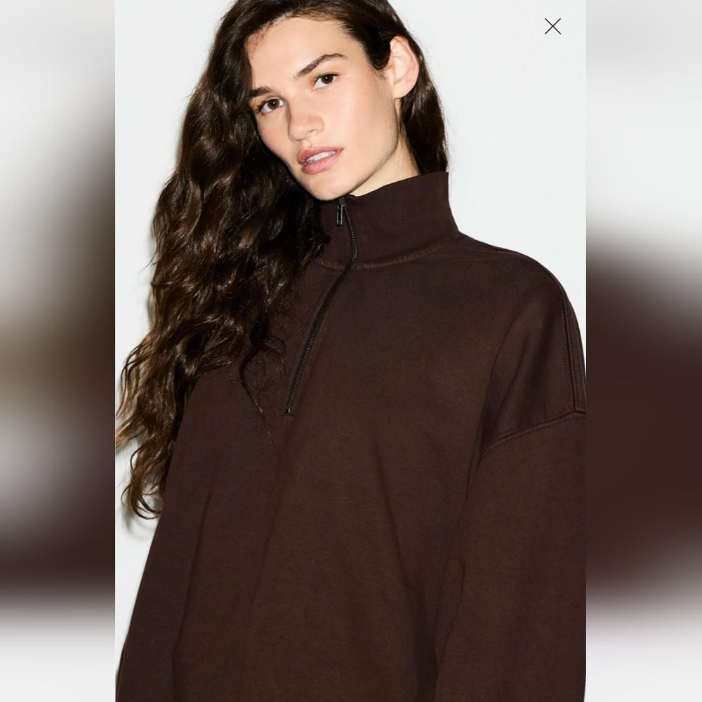 SKIMS Boyfriend Slouchy Fleece Half Zip Pullover Size: Small Expresso